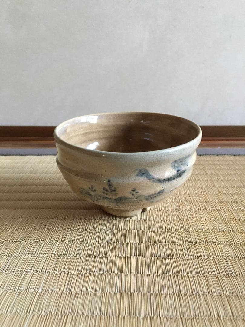 萩茶碗　桐に鳳凰文
