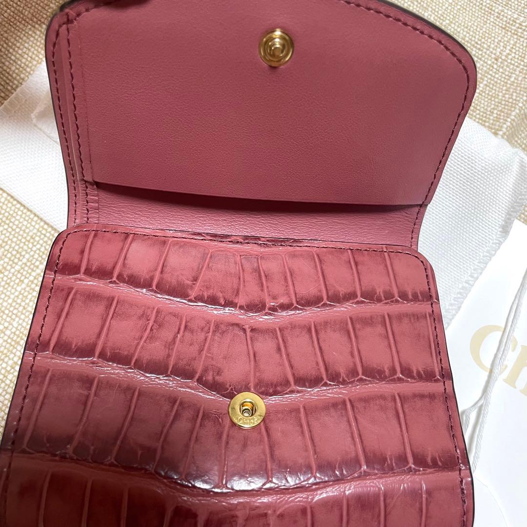 クロエ　Chloe 三つ折り財布　折り畳み財布　コンパクト
