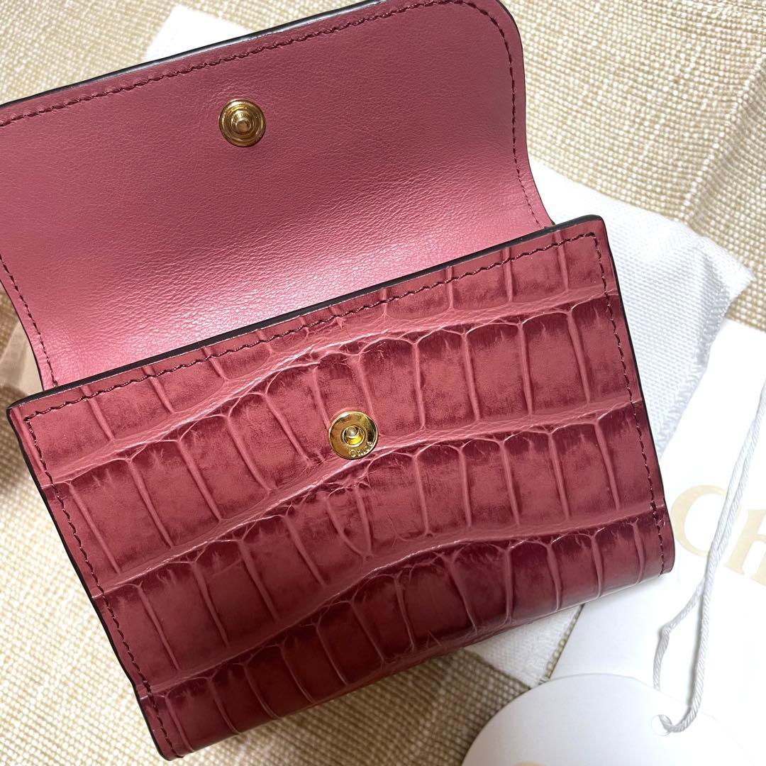 クロエ　Chloe 三つ折り財布　折り畳み財布　コンパクト