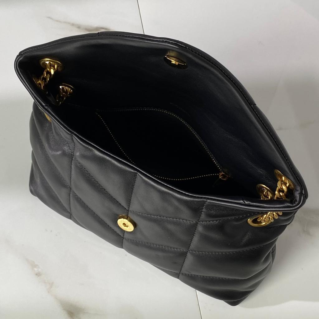 大人気！YSLブラック ショルダーバッグ