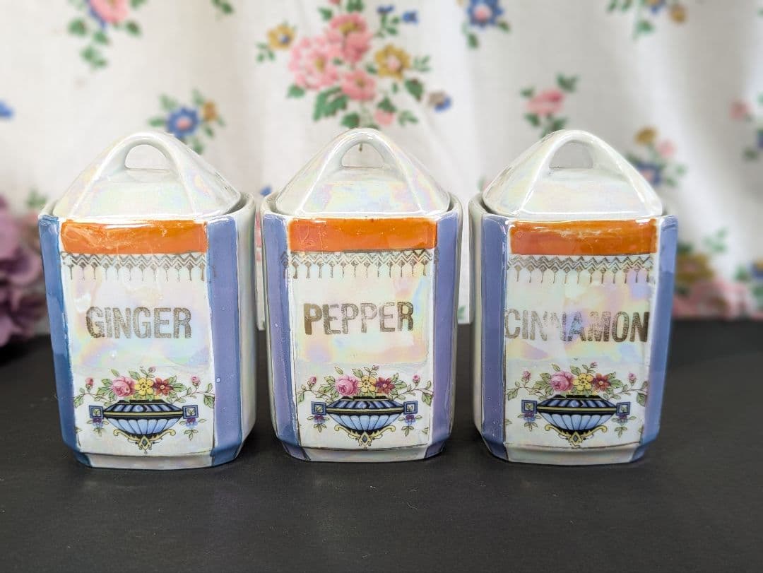 イギリス蚤の市 ドイツ製 陶器 スパイスキャニスター セット