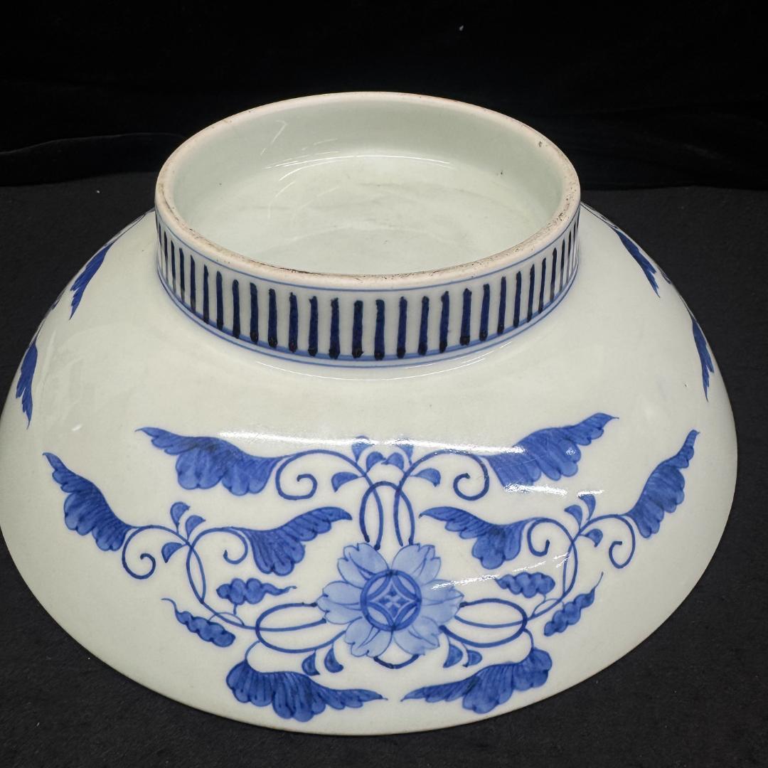 年末値下げ！鍋島焼　染付松竹梅文大鉢 （江戸時代後期　19世紀中頃）高台櫛目文