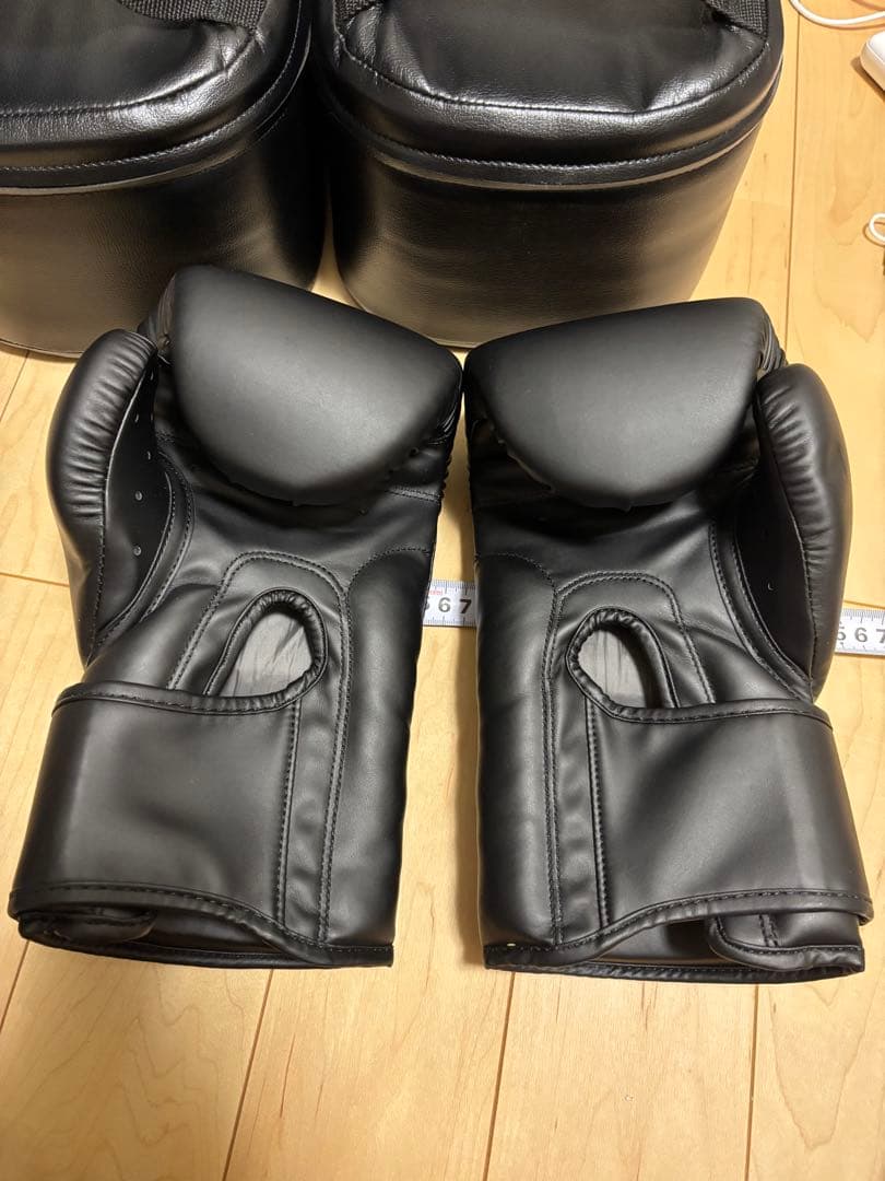 Winning ウイニング キックミット 2個+ボクシンググローブ　セット