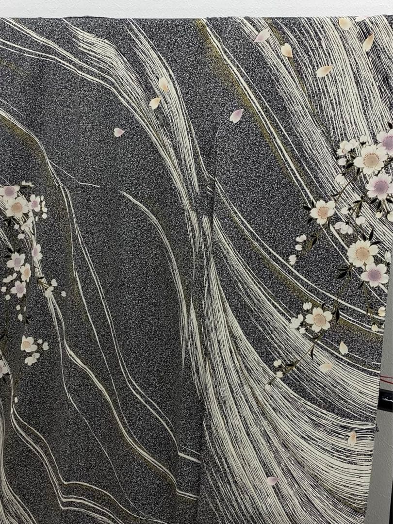振袖 豪華 叩き染 金駒 金彩 桜文様 個性的 身丈172cm