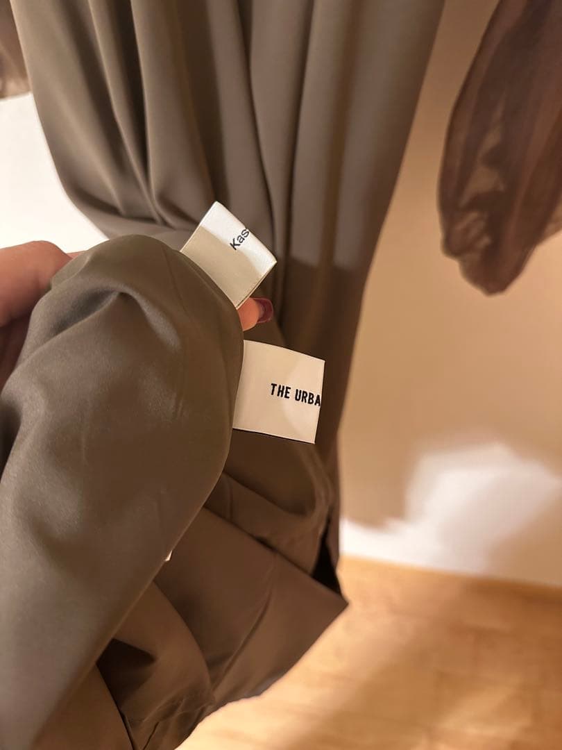 Kastane オケージョンドレス 結婚式 / チュールレイヤードベアドレス