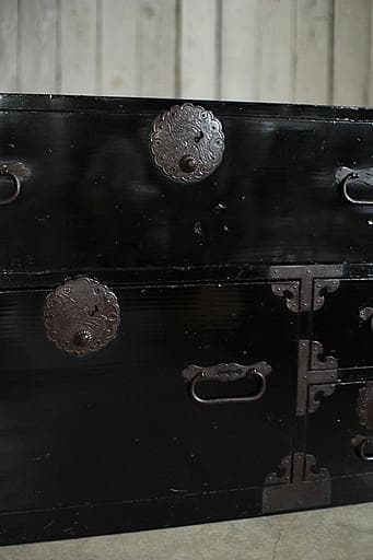 綺麗な丸金具庄内箪笥　抽斗4杯　タンス　収納　古家具　古民家　時代家具