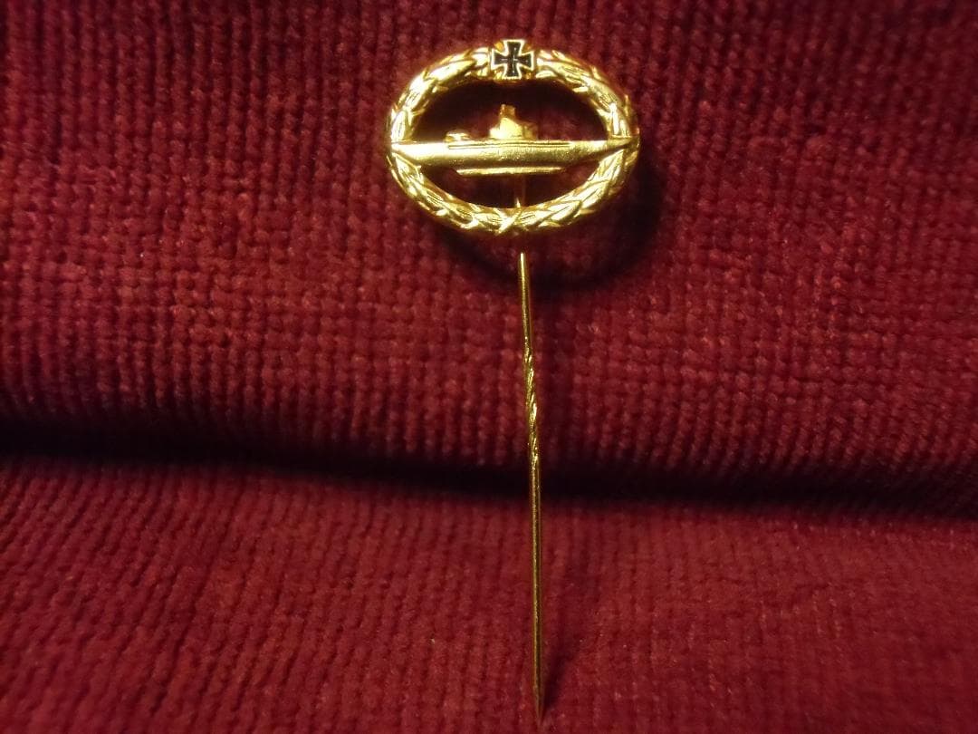 BWドイツ軍/連邦軍＊海軍＊１９５７年制定Ｕ-ＢＯＯＴ潜水艦徽章ピン（実物）