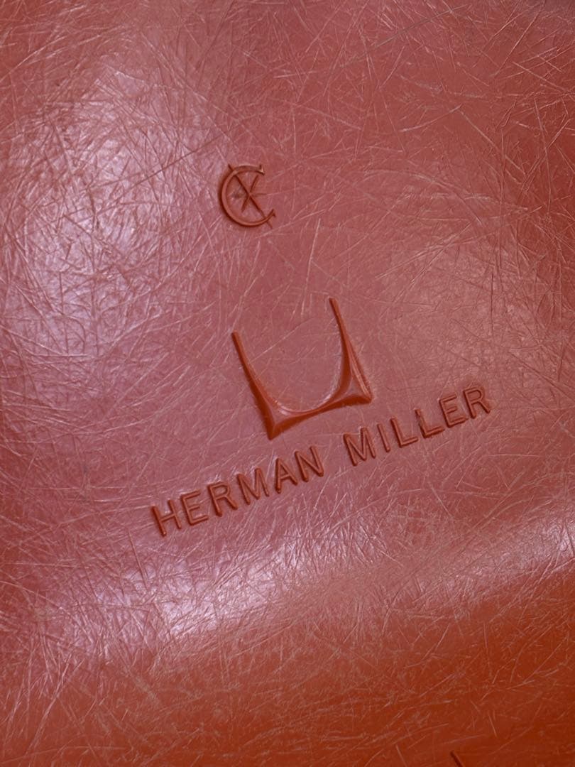 ハーマンミラー　シェルチェア　エッフェルベース　オレンジ　年代不明　ファイバー