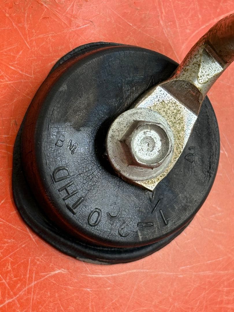 ハーマンミラー　シェルチェア　エッフェルベース　オレンジ　年代不明　ファイバー