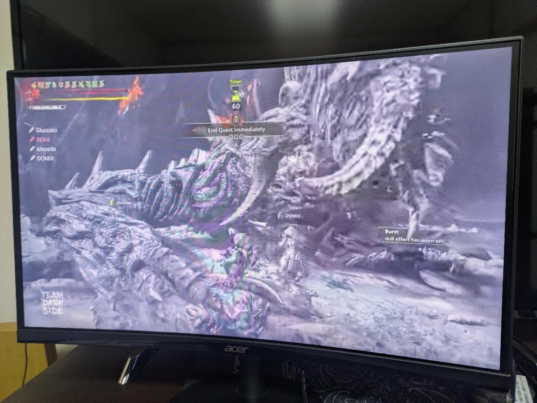 Acer 湾曲ゲーミングモニター