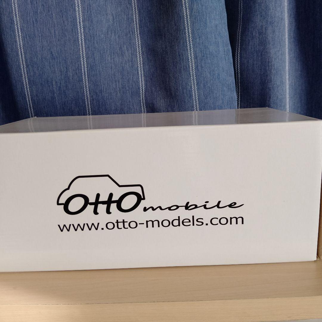 Nissan Skyline GT-R R34 1/18 ミニカー