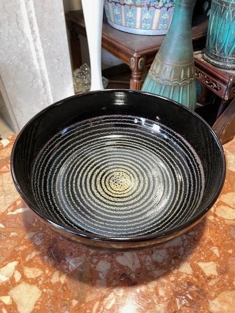 黒い漆器椀 渦巻き模様 木箱付き