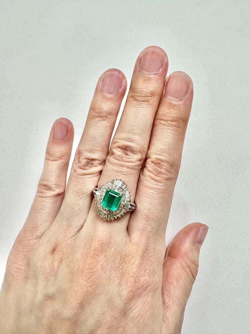1.52ctエメラルド0.78ctダイヤプラチナリング　PT900