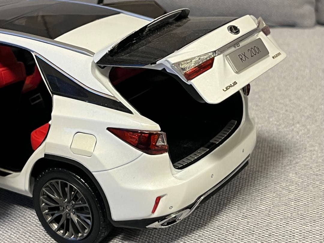 レクサスLexus RX 200t ミニカー 1/18