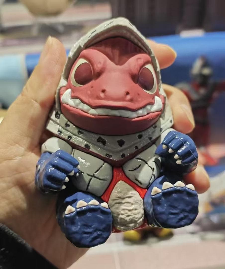 新品 POPMART正規品 ウルトラマンティガ 怪獣 ゴルザ 完成品