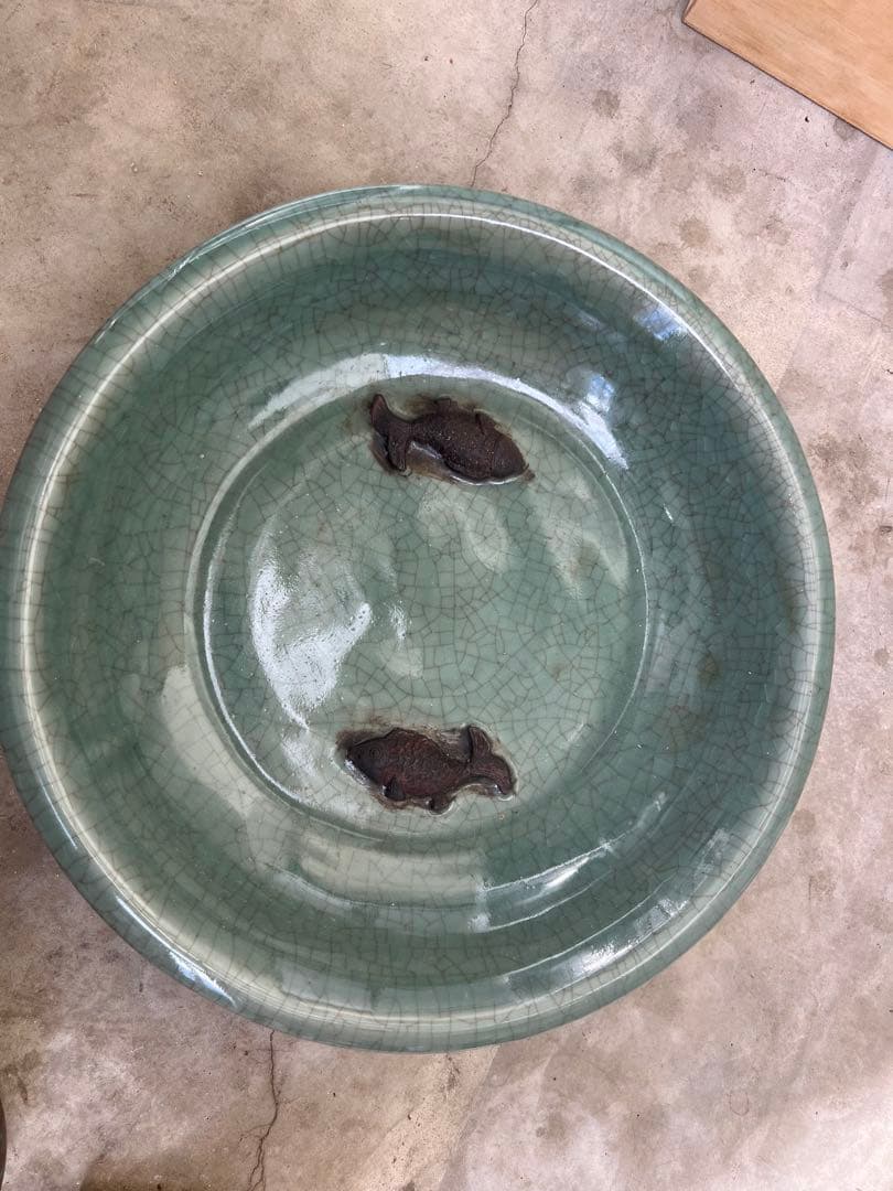 天龍寺青磁魚装飾大皿