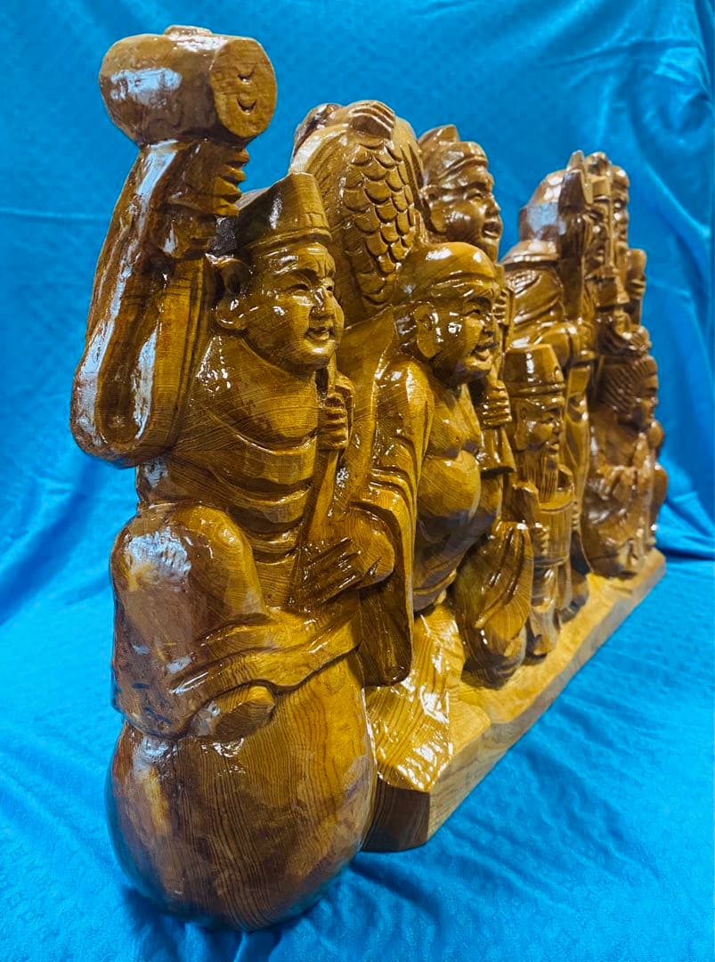 一木彫り　七福神（横幅40cm）