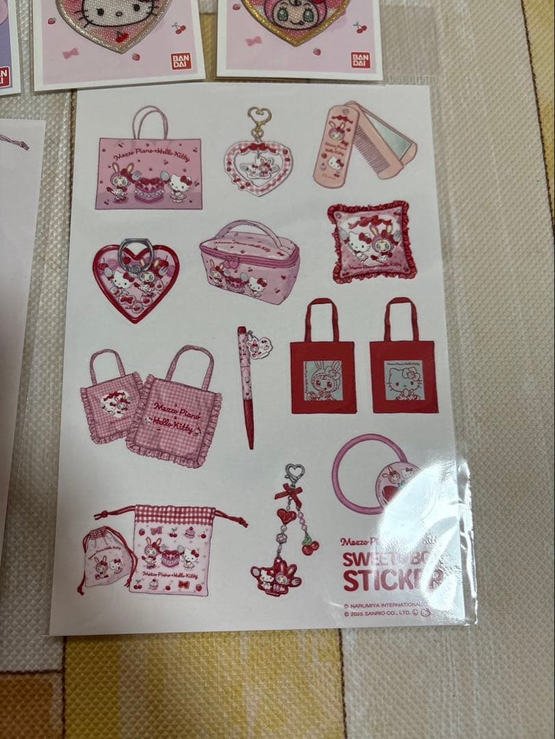 ハローキティ メゾピアノコラボ ぬいぐるみ ステッカー キーホルダーセット
