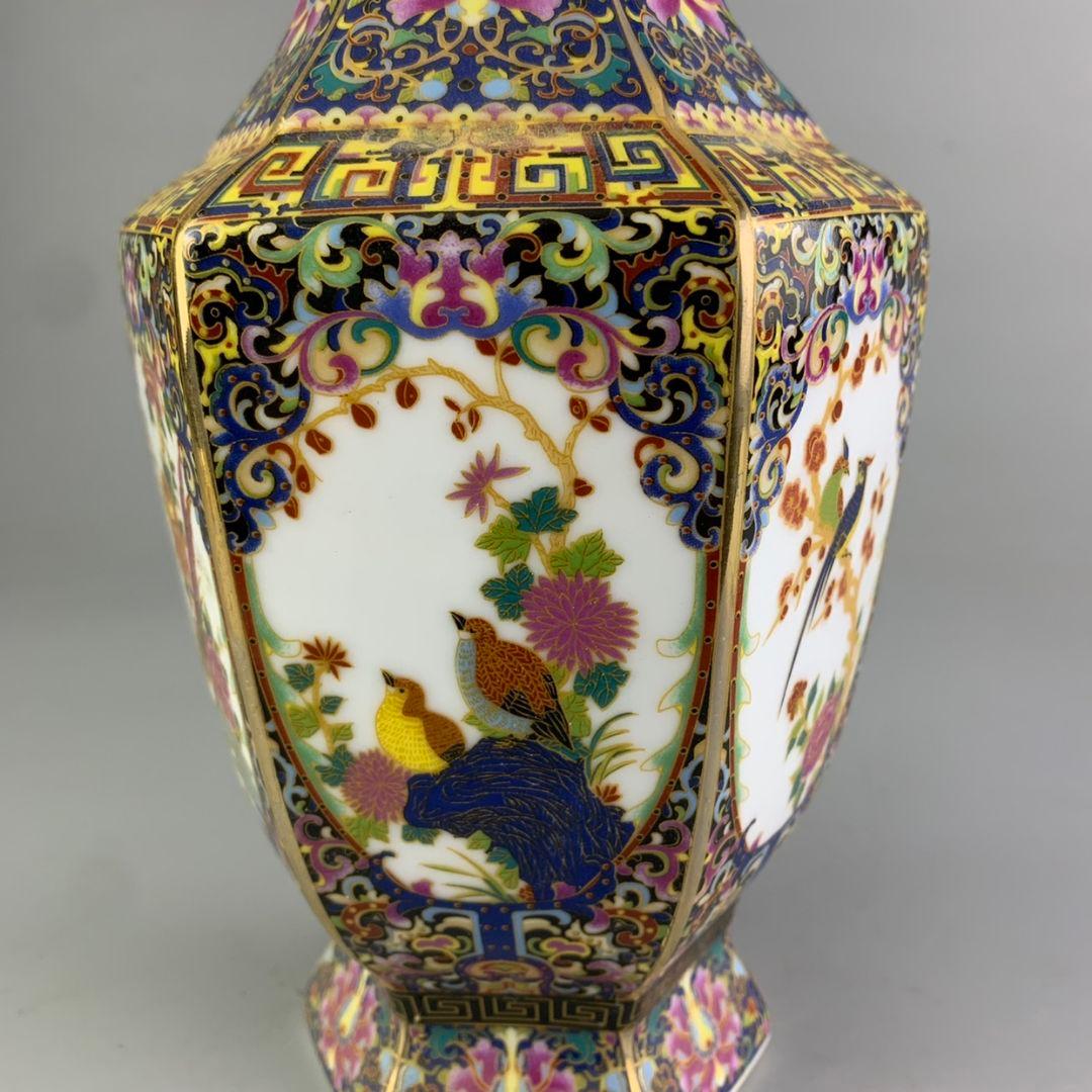 琺瑯彩蒔花鳥六方花瓶 景徳鎮 陶磁器 装飾品 工芸品 置物