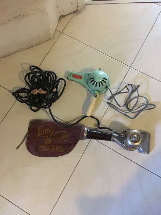 お値下げいたしました アンティーク ハンディ掃除機 ドライヤー 稼働品