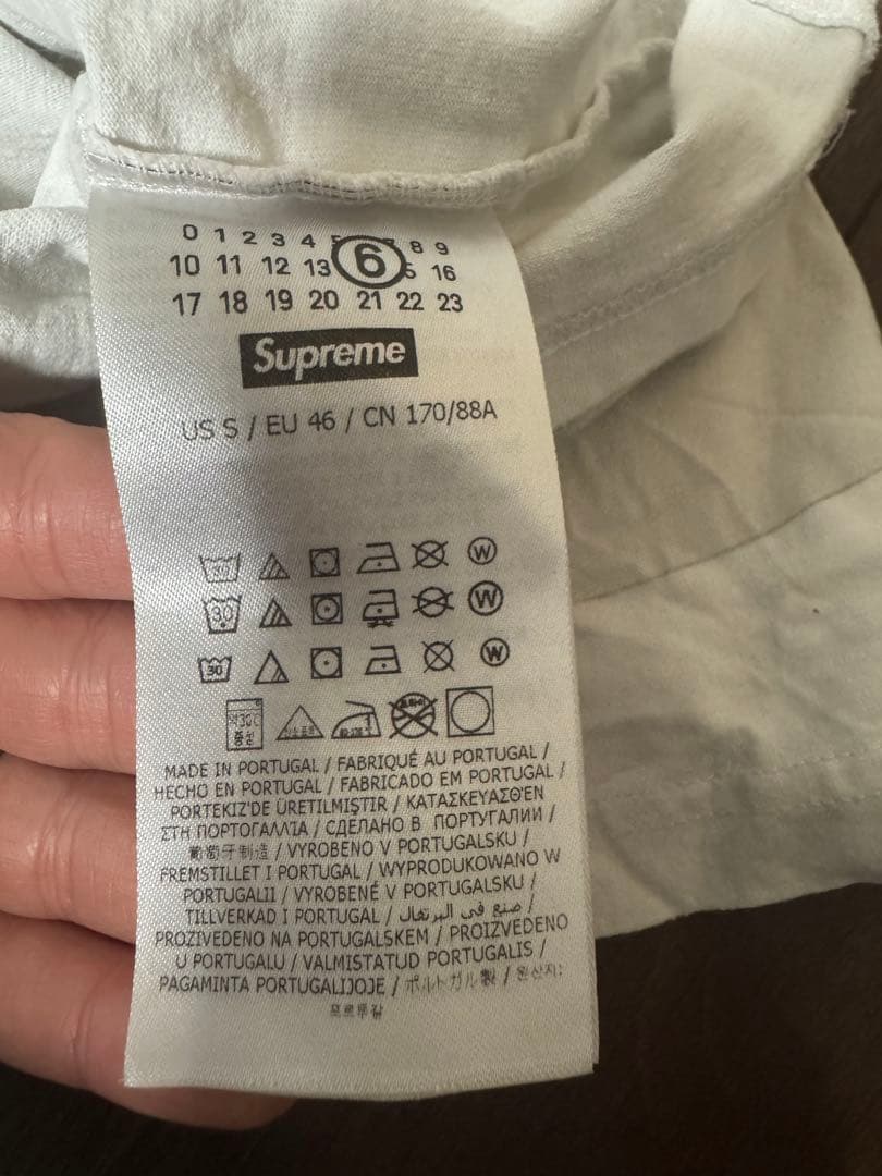 ラ*事様 SupremeMM6 Maison Margiela