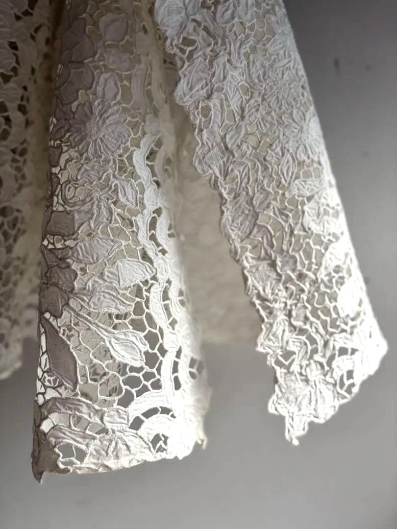 789 フランスアンティーク 美しいエンブロイダリーレース クロス 蚤の市購入