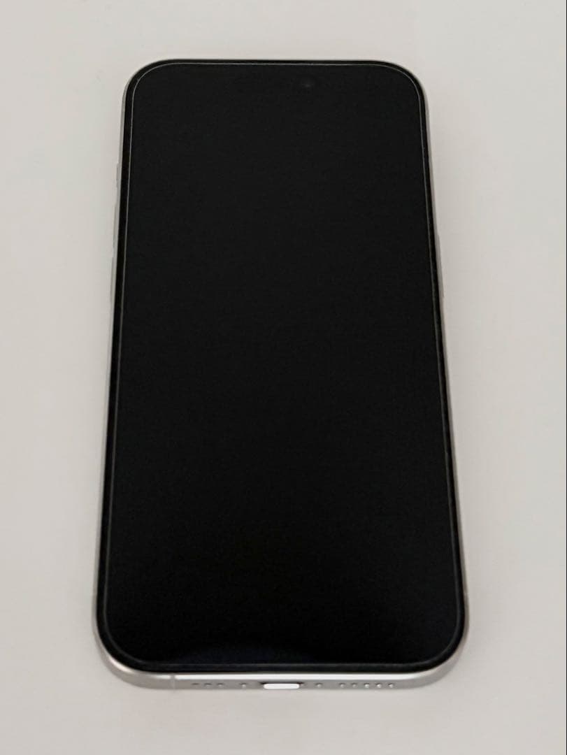 iPhone 15 Pro 256GB ホワイトチタニウム