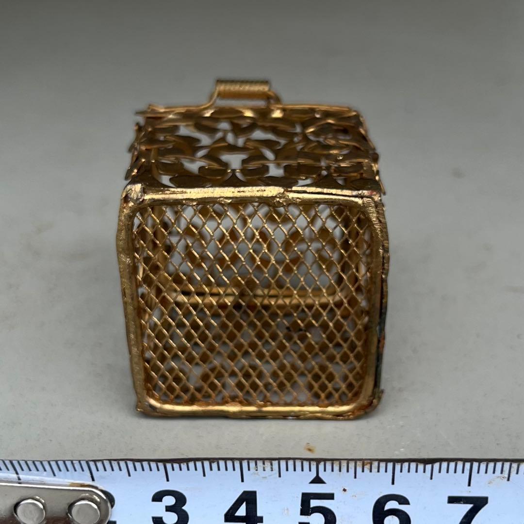 金属製　イチョウ葉模様　小物入れ　ギフトボックス