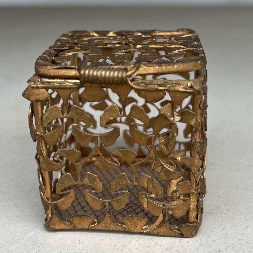 金属製　イチョウ葉模様　小物入れ　ギフトボックス