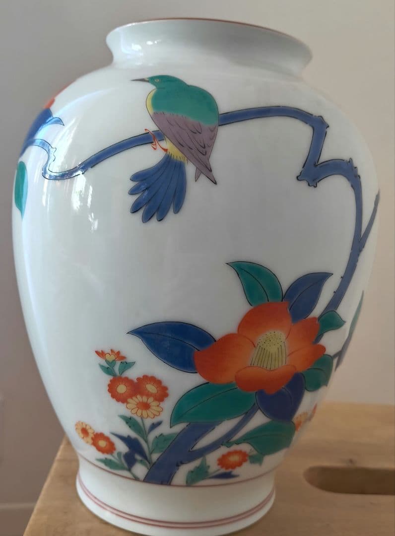花鳥図「春」壺　十三代酒井田柿右衛門　最高級磁器　香蘭社　花器　花瓶