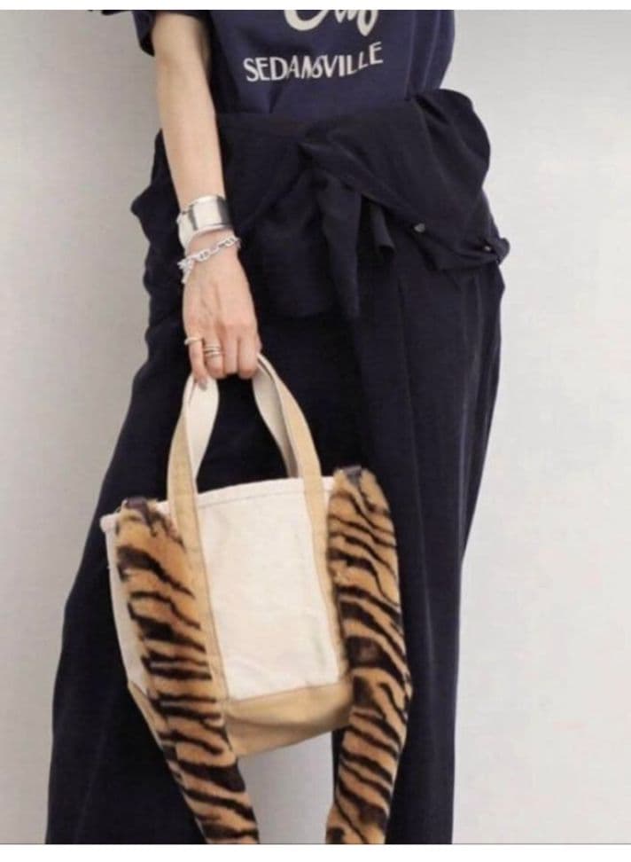 アパルトモン GOOD GRIEF! FAUX FUR ストラップ