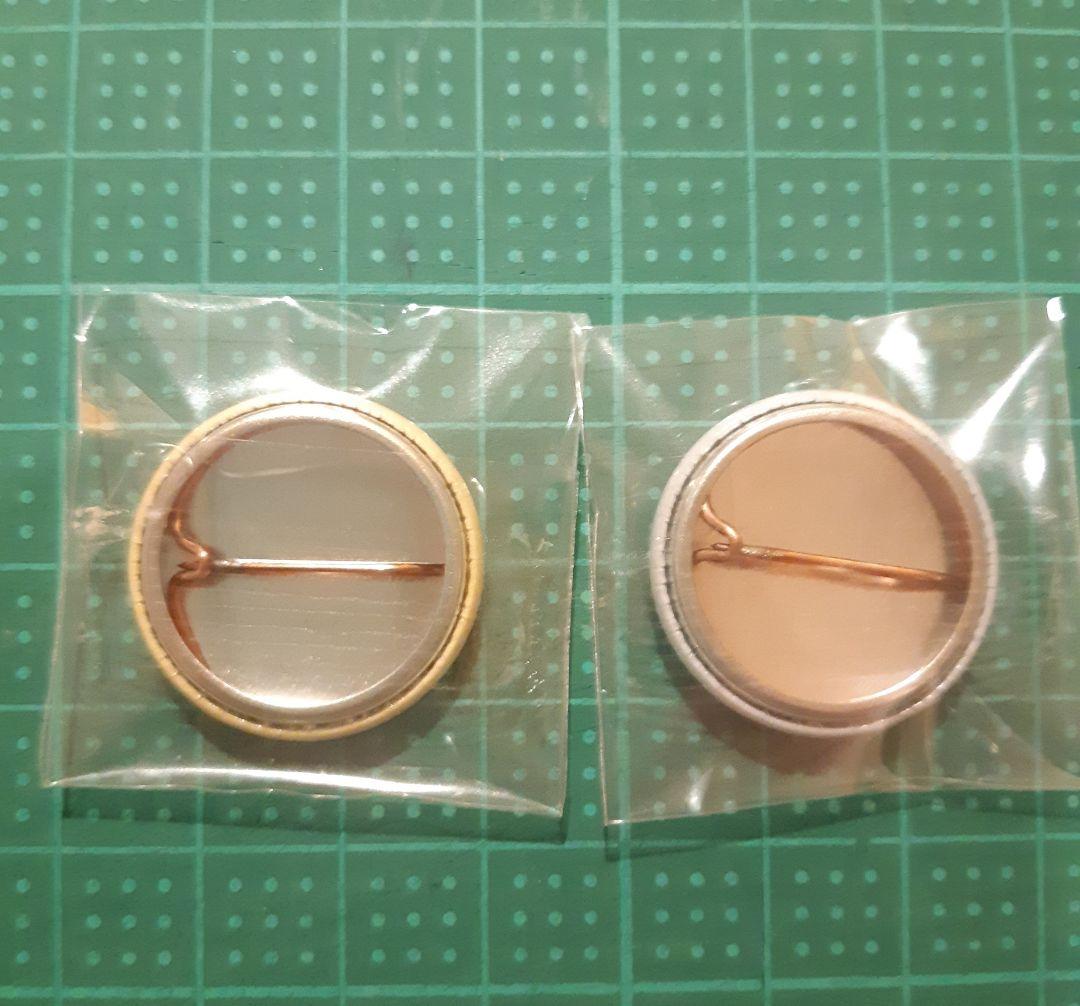 トラベラーズファクトリー　2026年新春くじ 缶バッジ2個　入手困難 非売品