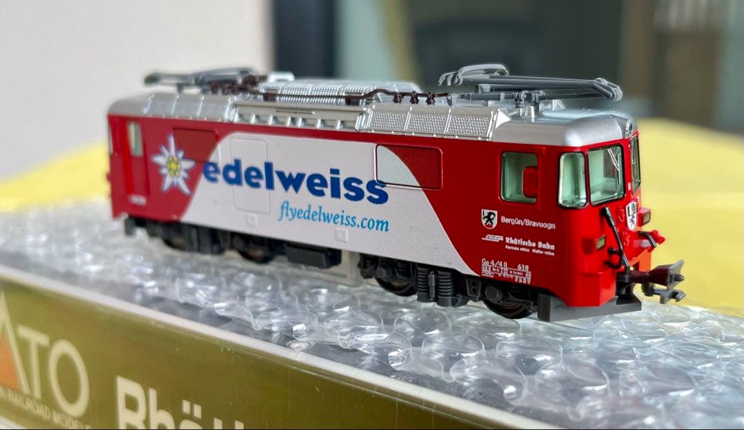 カトー RhB Ge4/4II 618 \"fly edelweiss\"