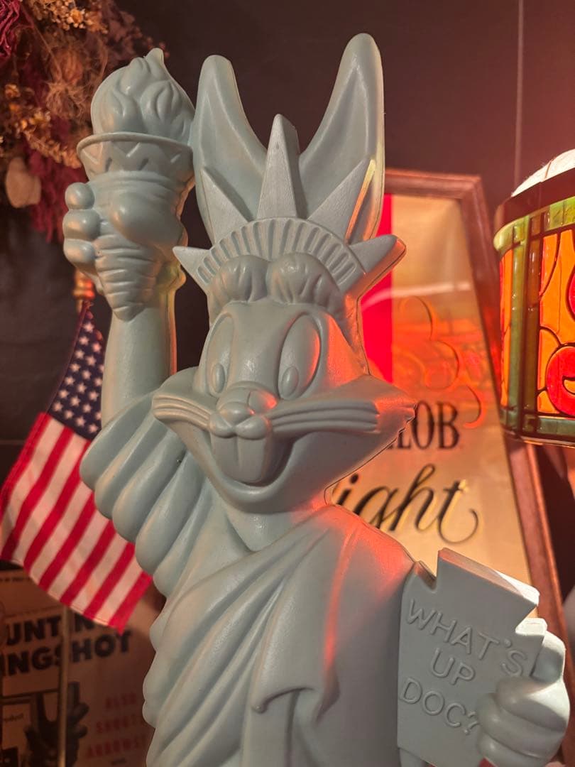 90s バックスバニー 自由の女神 貯金箱