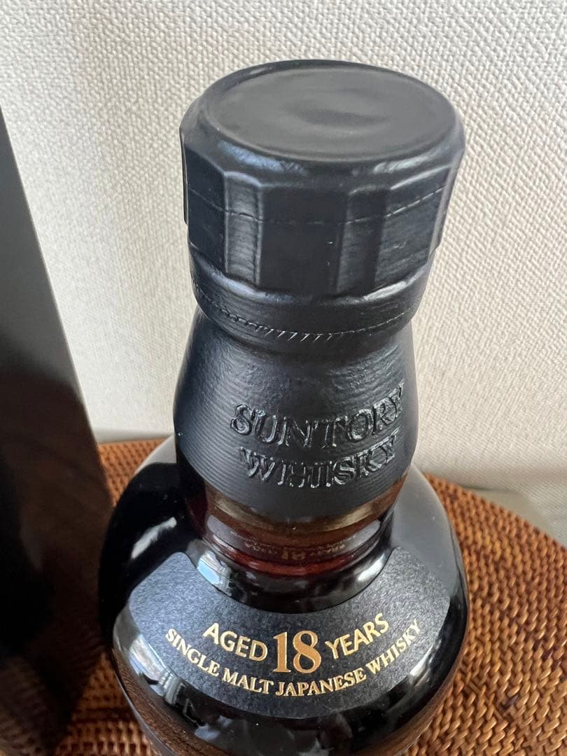 サントリーウィスキー　山崎18年　700ml 新品