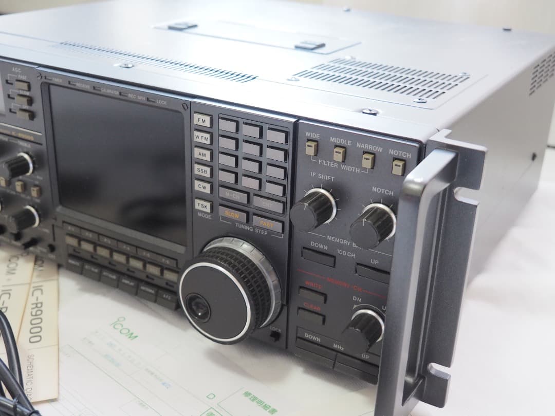 ■ICOMアイコム IC-R9000 LCD 広帯域受信機