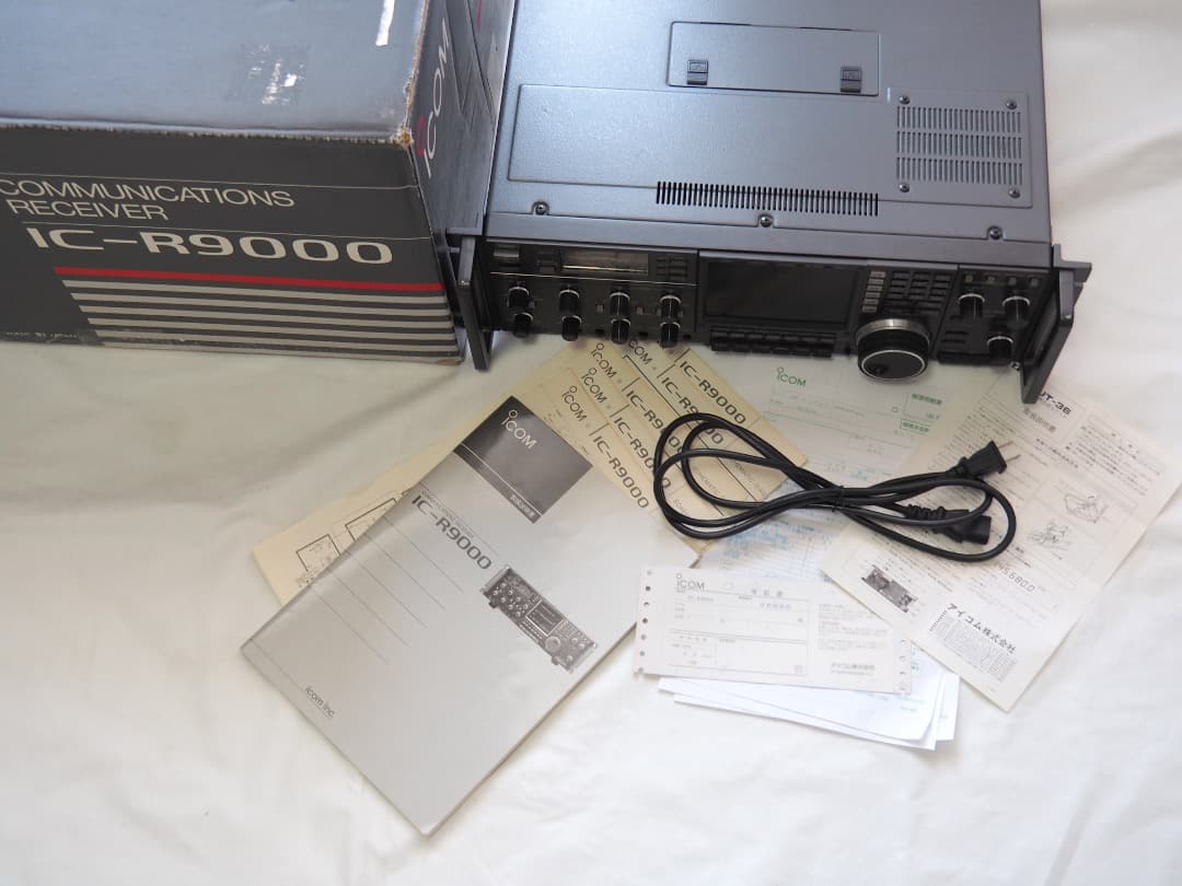 ■ICOMアイコム IC-R9000 LCD 広帯域受信機