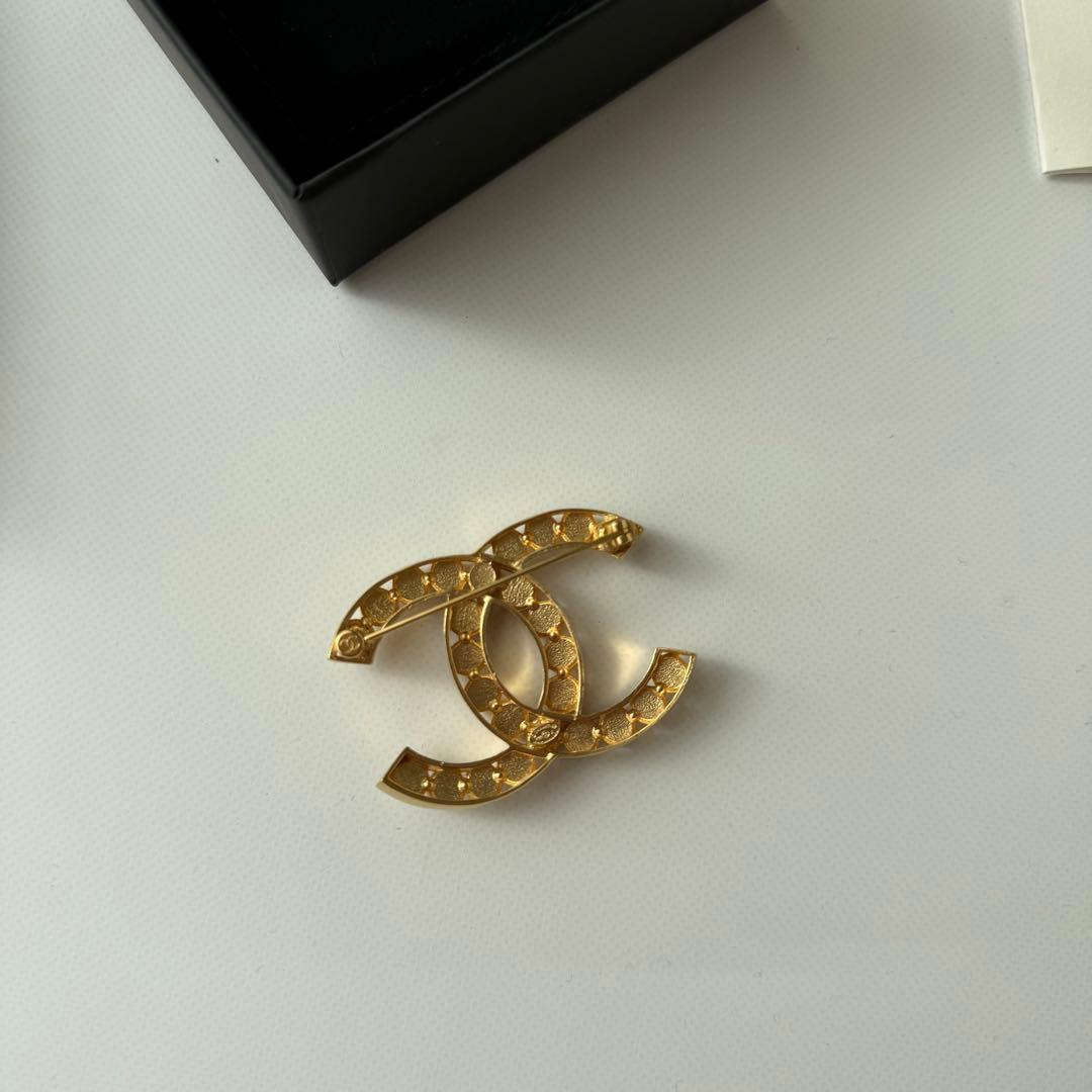 CHANEL＊ CCロゴ ＊ゴールド＊ブローチ＊クリスタル＊ビジュー