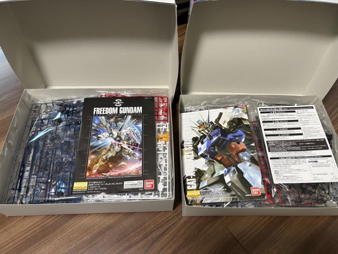 一番くじA賞MGフリーダムガンダム＆ラストワン賞エールストライク2個セット