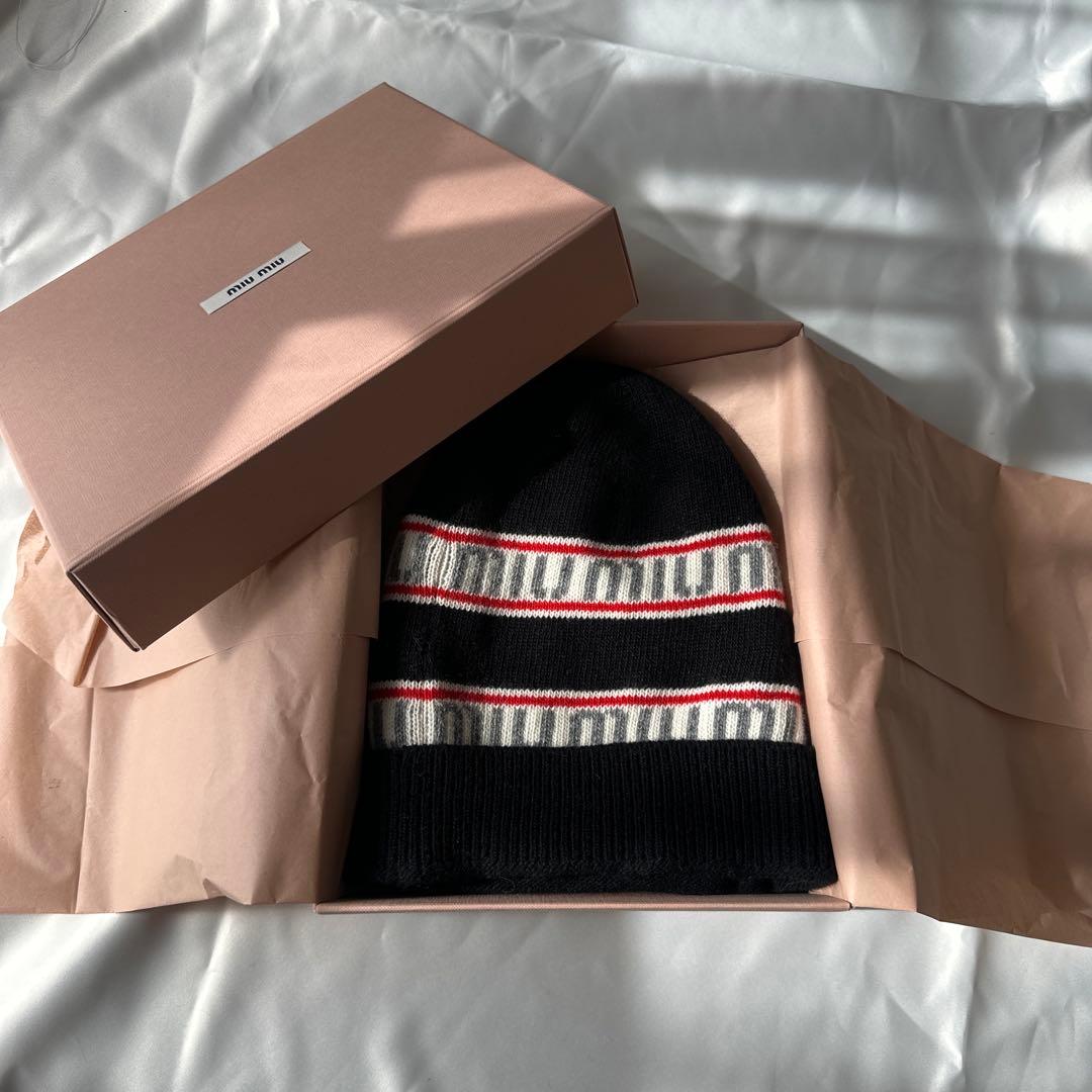 miu miu ストライプニット帽