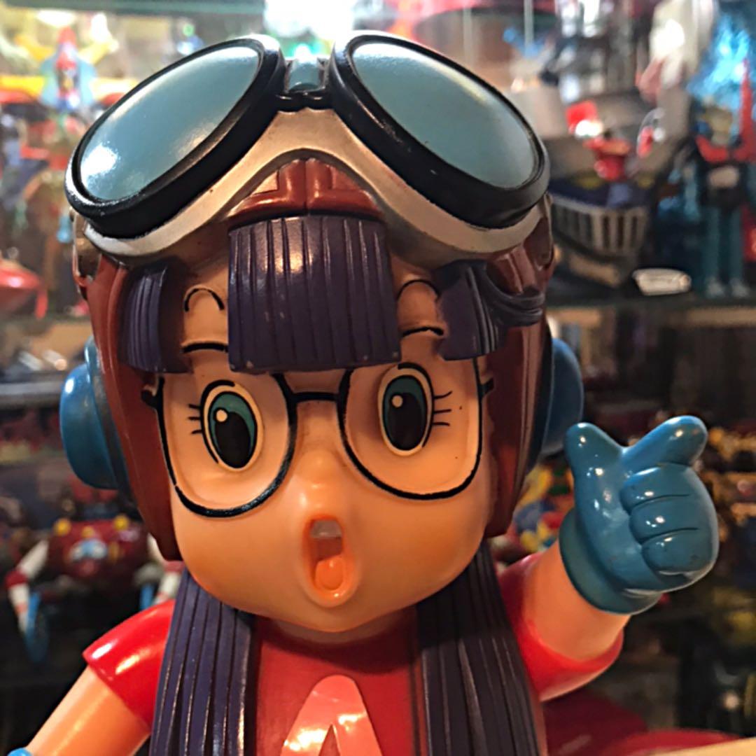 Dr.スランプ　アラレちゃん　ソフビ貯金箱