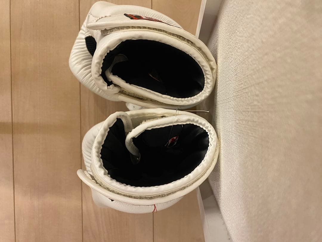 【新品・未使用】TWINS SPECIAL ボクシンググローブ 14 oz 本革