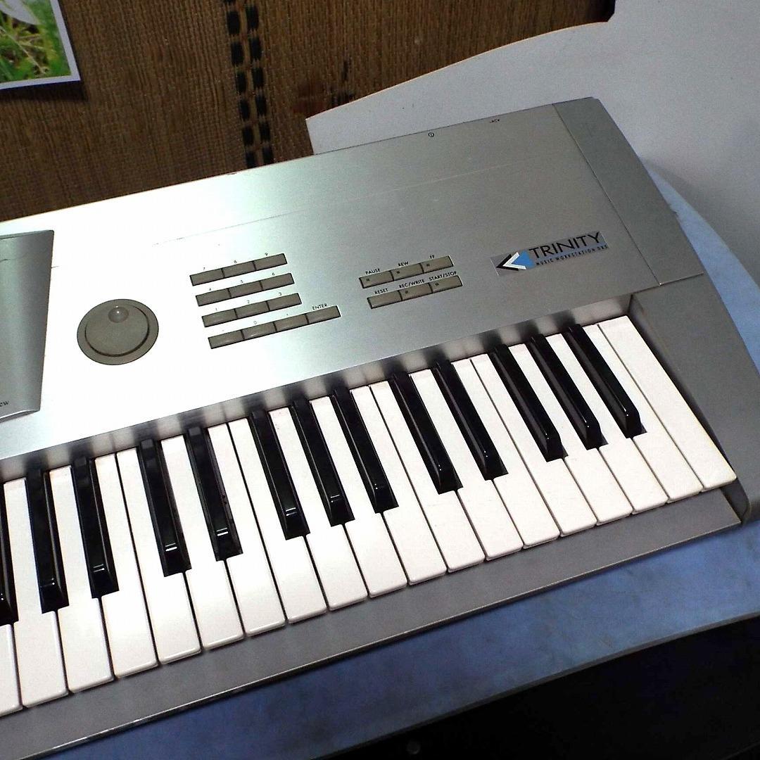 美品_最近液晶難有_KORG TRINITY 61鍵_FDD交換_取説新品_SC