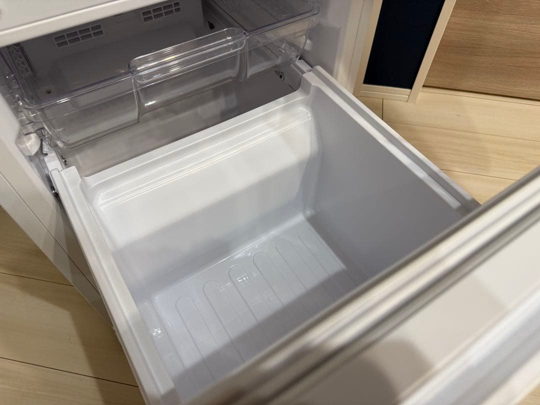 SHARP 冷蔵庫 ホワイト SJ-D18H-W 179L