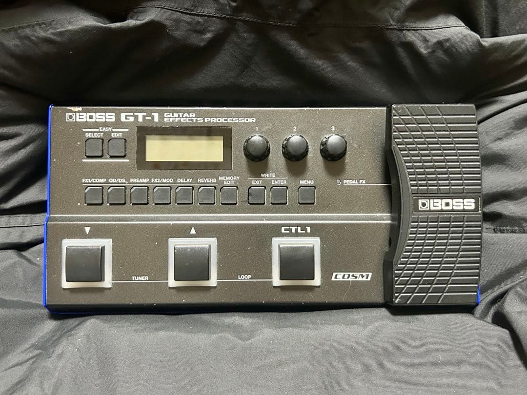 BOSS GT-1 マルチエフェクター　(ACアダプター,USBケーブル付属)