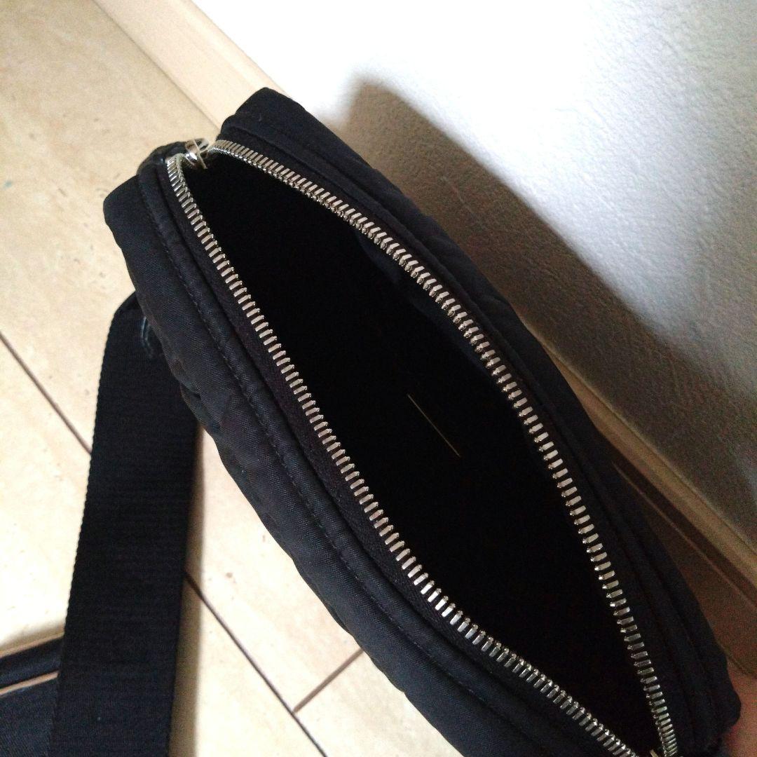 PRADA パテッドナイロンショルダーバッグ　ブラック　1BH164