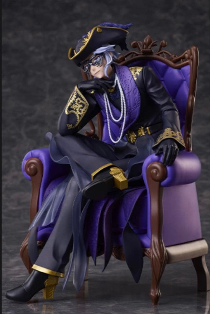 ツイステ アズール・アーシェングロット フィギュア　グロリアス・マスカレード