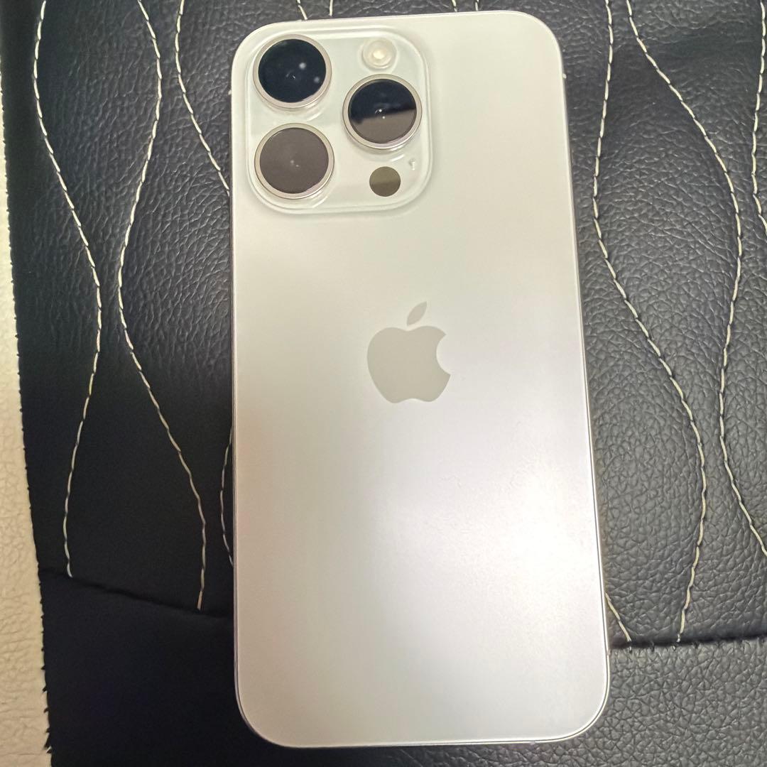 iPhone15 Pro 128GB ホワイトチタニウム