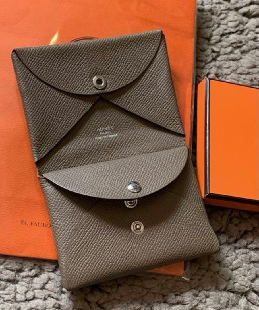 週末限定価格HERMESカルヴィデュオ　エトゥープエプソンカードケース