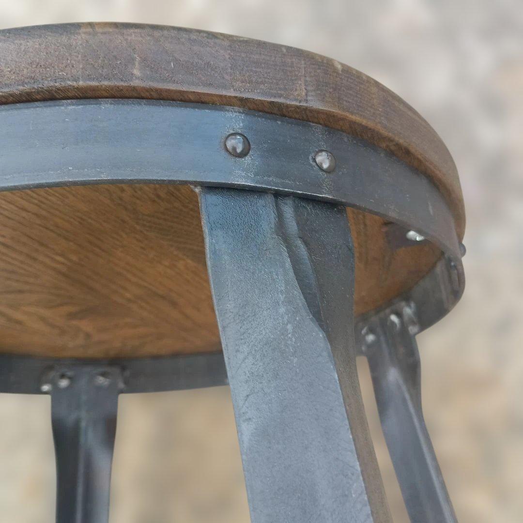 S*y様 5005）円形木製座面のアイアンスツール　ヴィンテージ　インダストリア